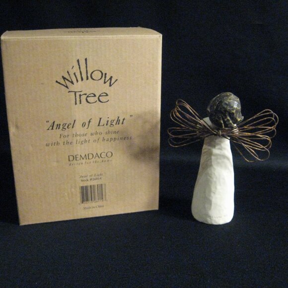 WILLOW TREE ANGEL OF LIGHT - NIB - Picture 2 of 3